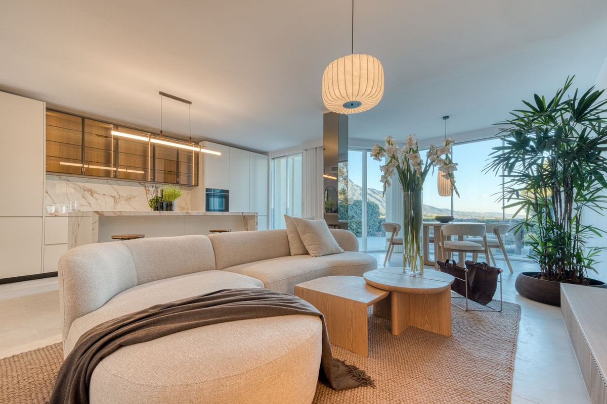 4 Bed Townhouse for sale in Benahavís Costa Del Sol, Málaga, Spain