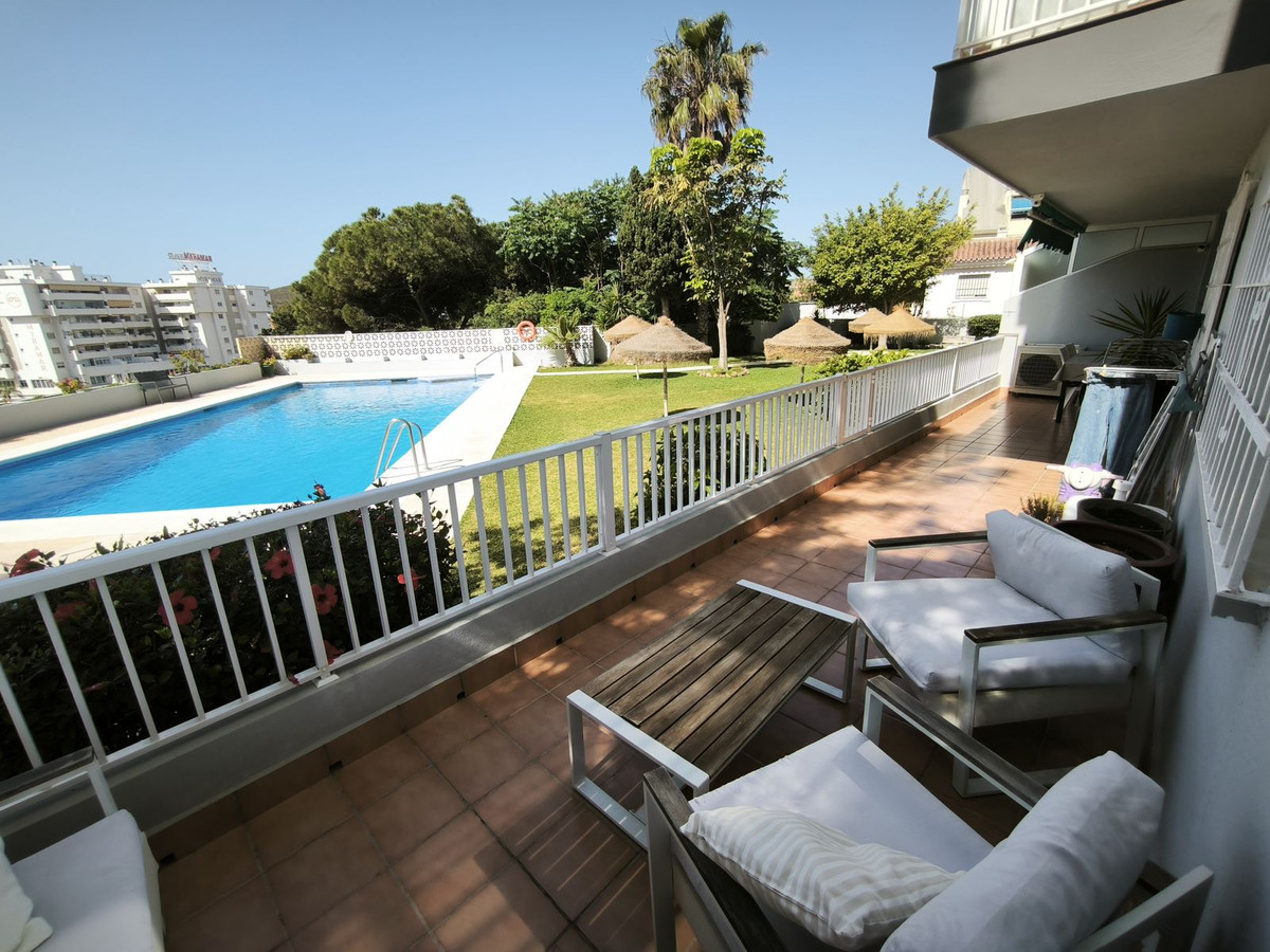 3 Bed Apartment for sale in Fuengirola Costa Del Sol, Málaga, Spain