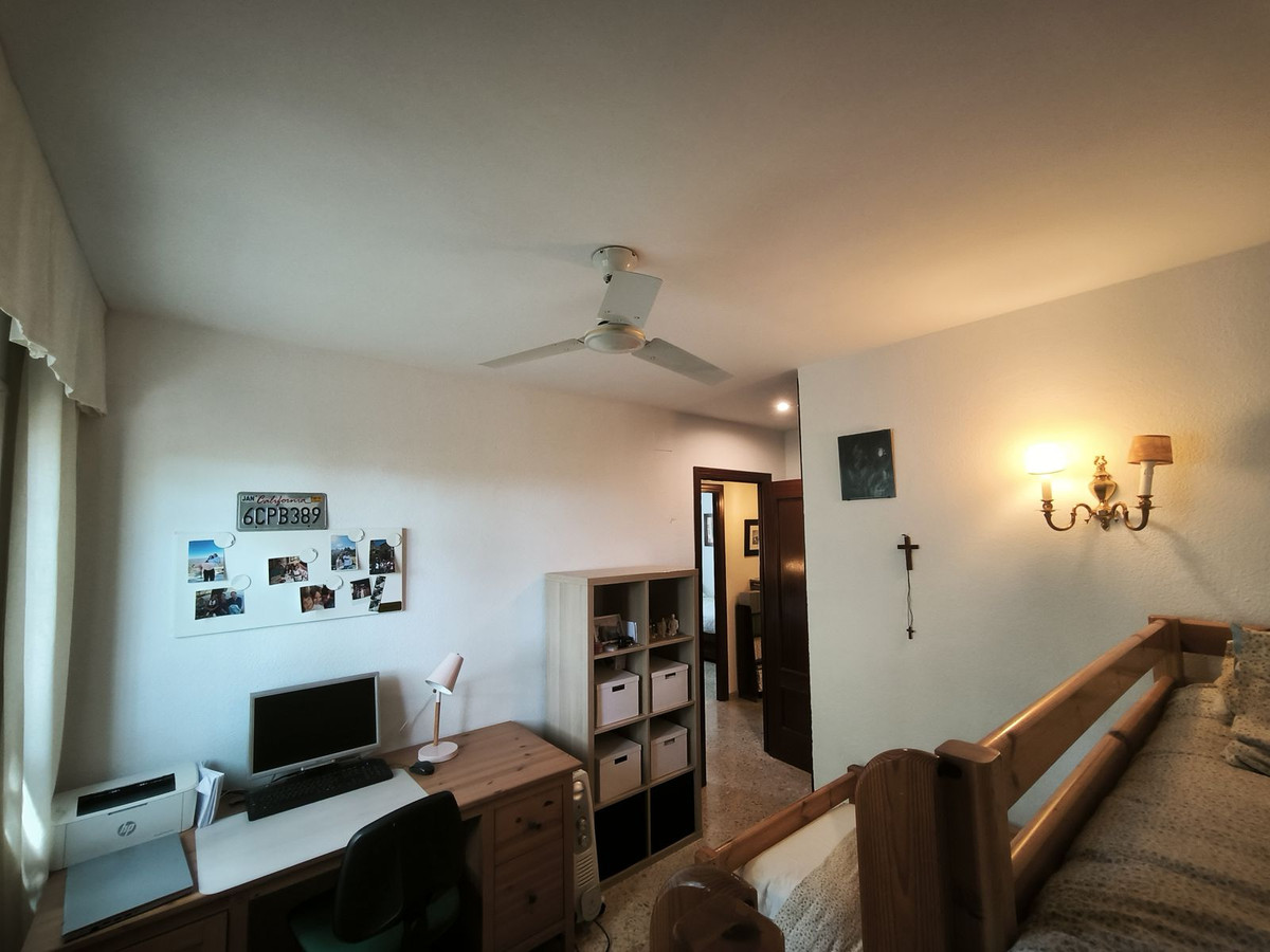 3 Bed Apartment for sale in Fuengirola Costa Del Sol, Málaga, Spain