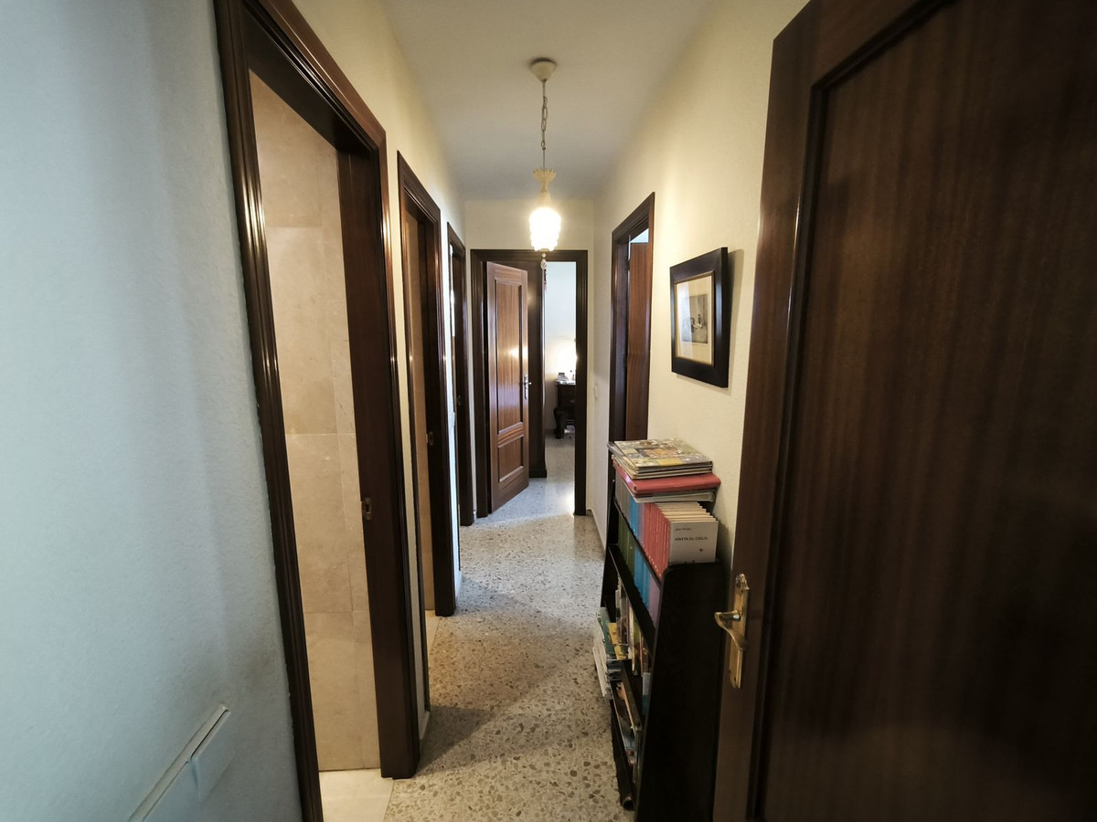3 Bed Apartment for sale in Fuengirola Costa Del Sol, Málaga, Spain