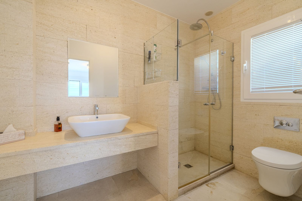 Se vende Villa - Chalet de 5 dormitorios en Costa Blanca, Alicante, España