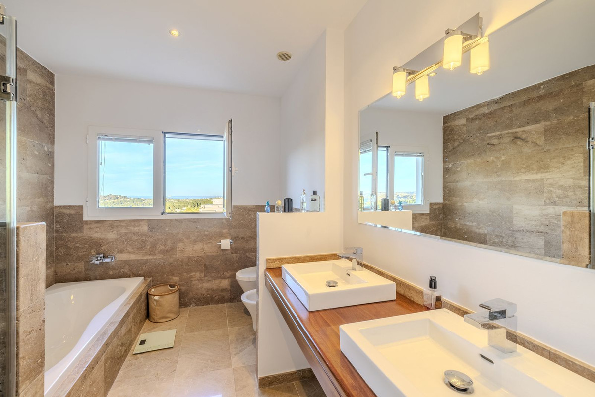 Se vende Villa - Chalet de 5 dormitorios en Costa Blanca, Alicante, España