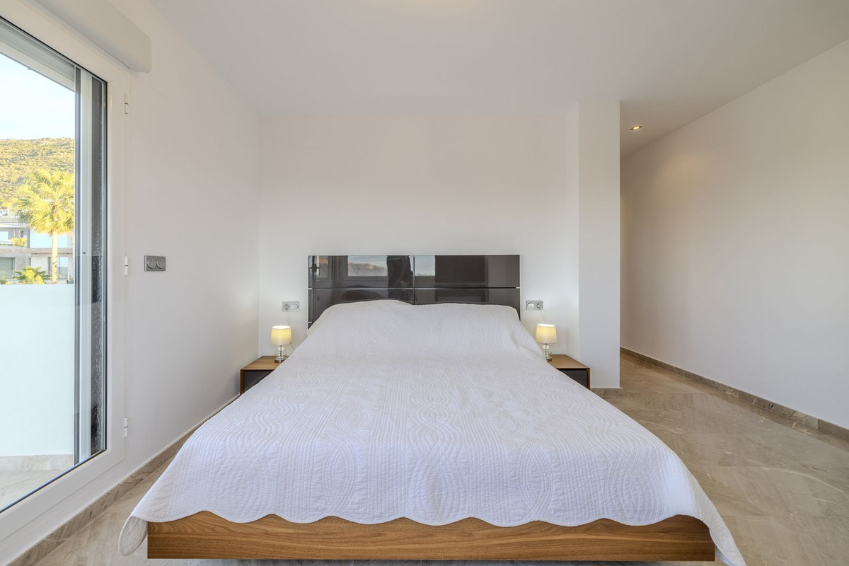 Se vende Villa - Chalet de 5 dormitorios en Costa Blanca, Alicante, España