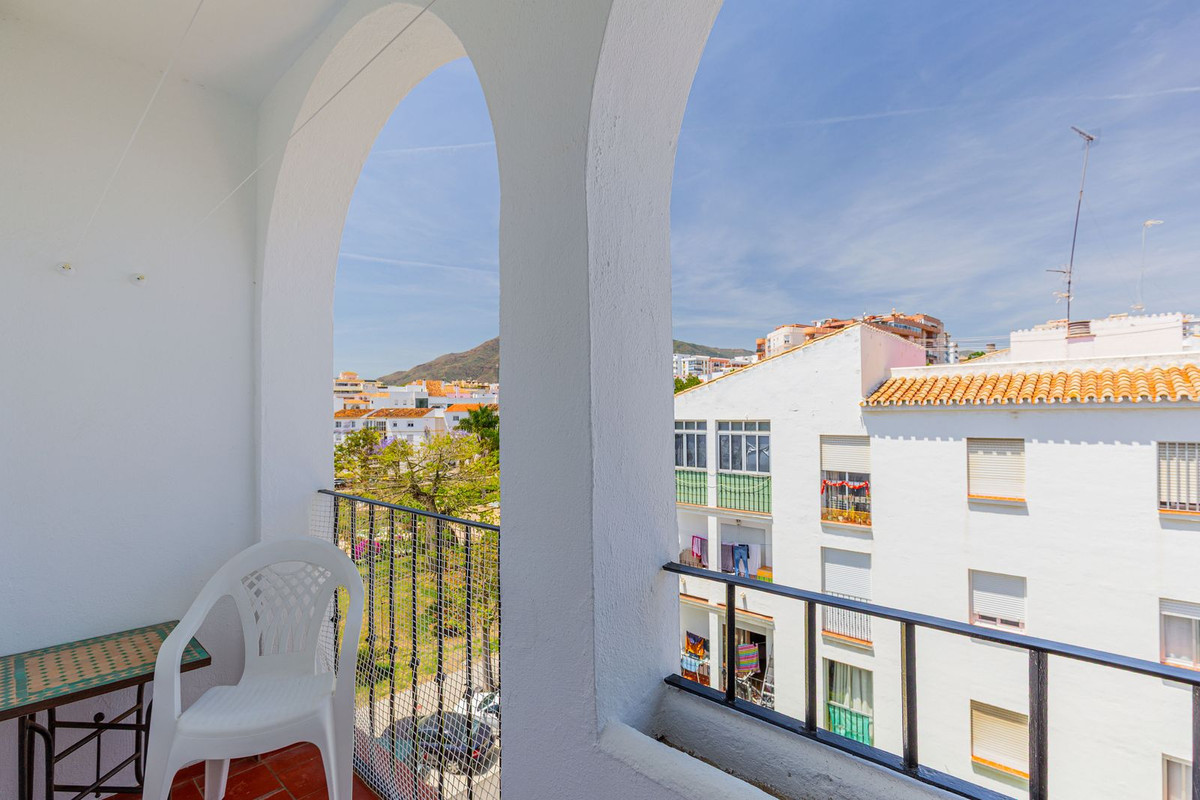 6 Bed Apartment for sale in Estepona Costa Del Sol, Málaga, Spain