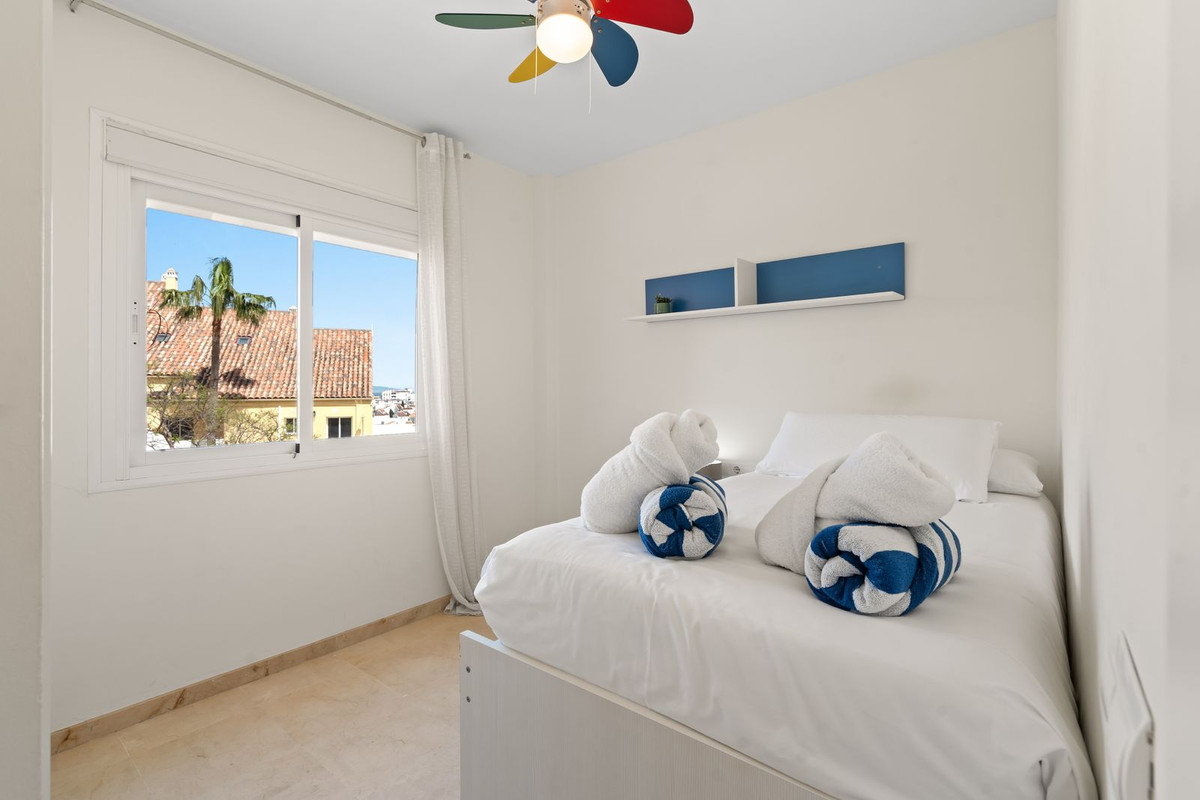 3 Bed Apartment for sale in Estepona Costa Del Sol, Málaga, Spain