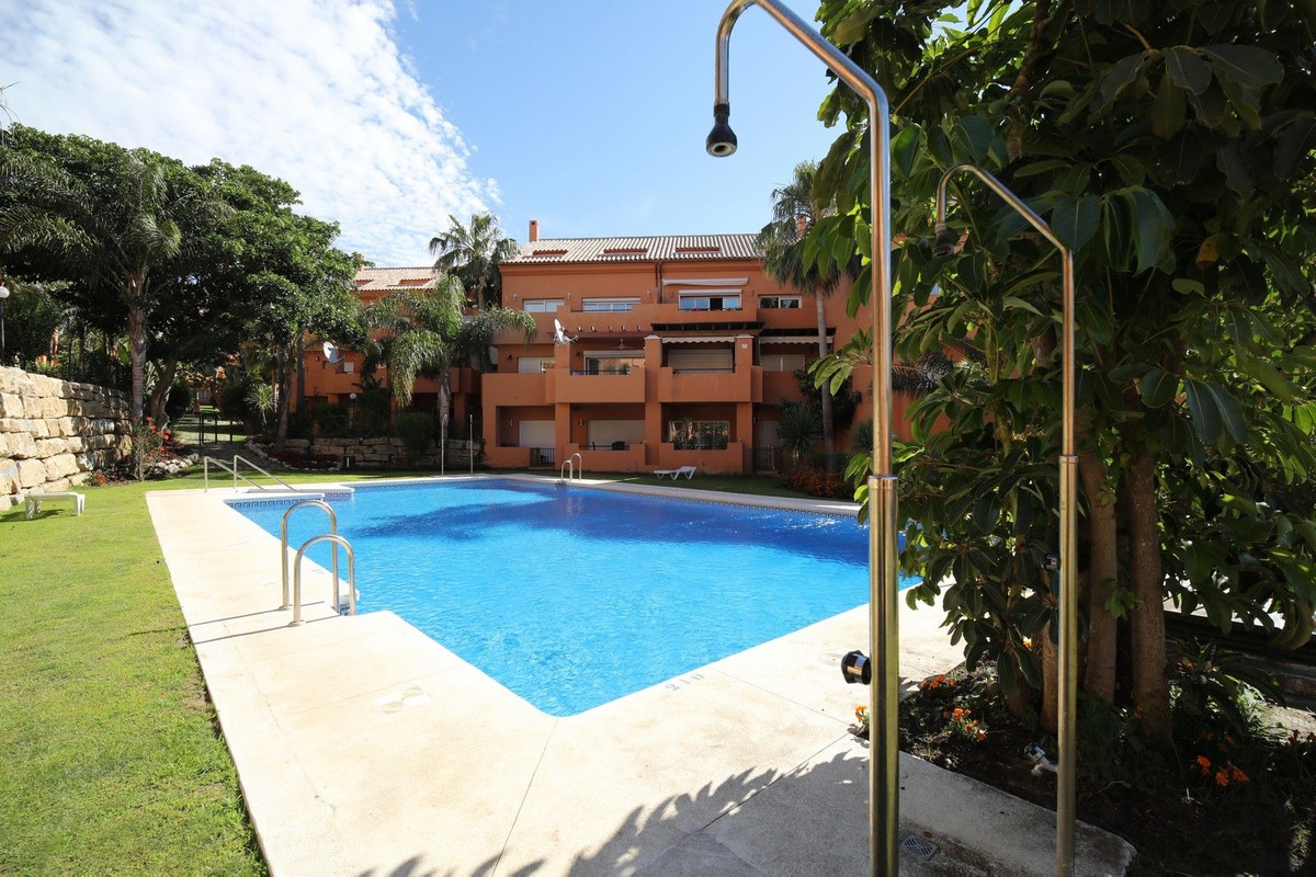 3 Bed Apartment for sale in Estepona Costa Del Sol, Málaga, Spain