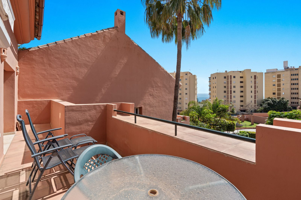 3 Bed Apartment for sale in Estepona Costa Del Sol, Málaga, Spain