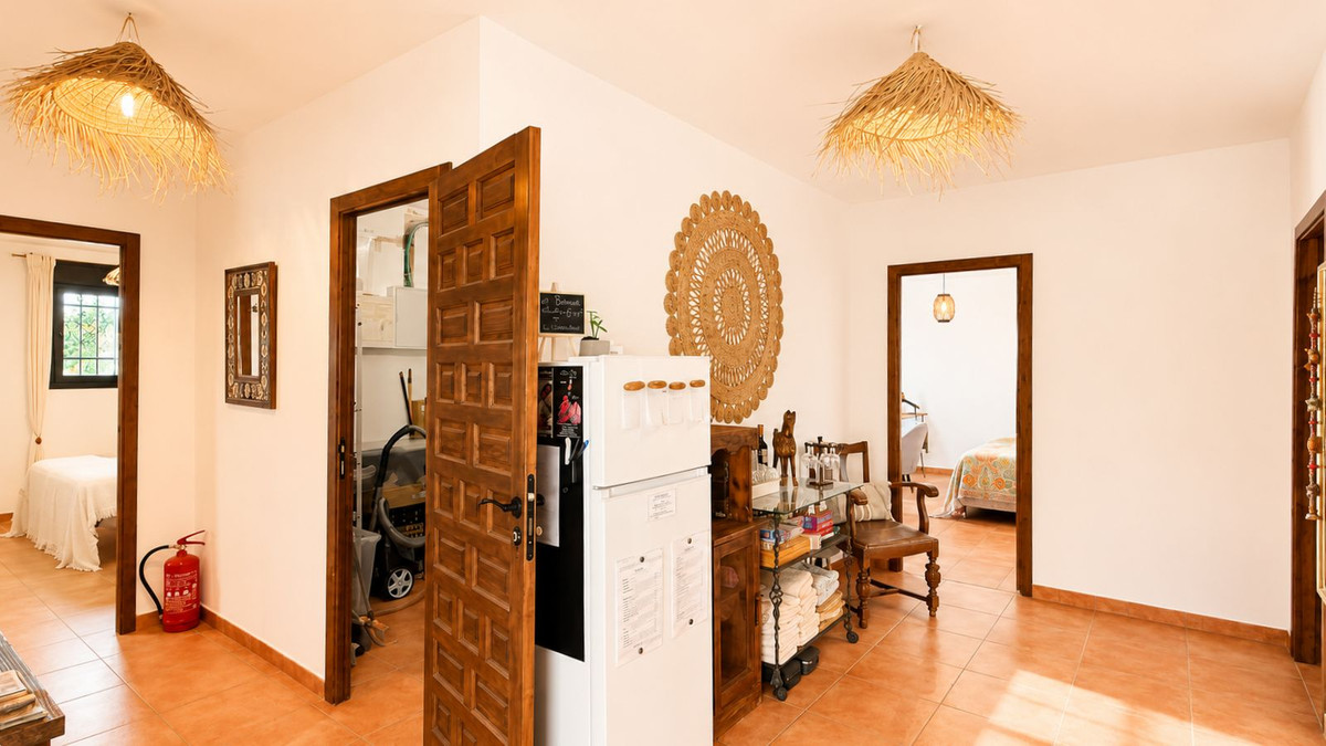 Se vende Finca - Cortijo de 7 dormitorios en Costa Del Sol, Málaga, España