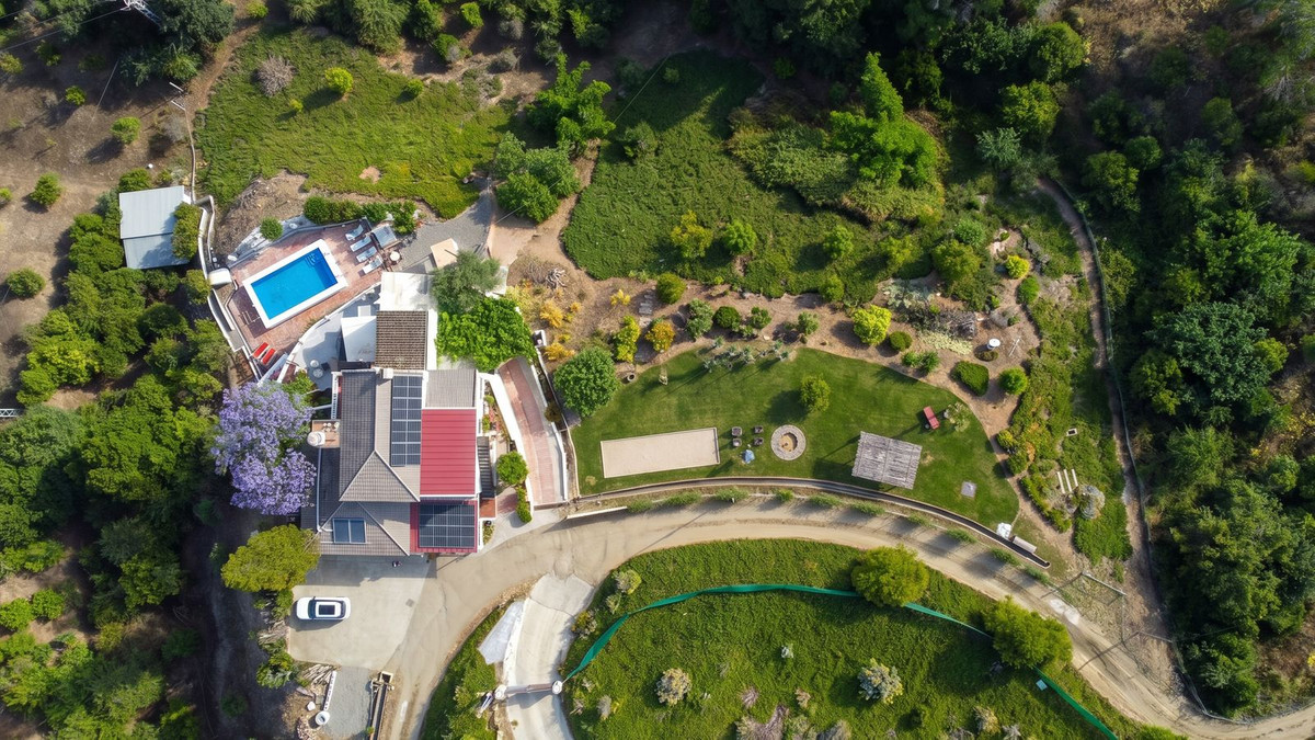 Se vende Finca - Cortijo de 7 dormitorios en Costa Del Sol, Málaga, España