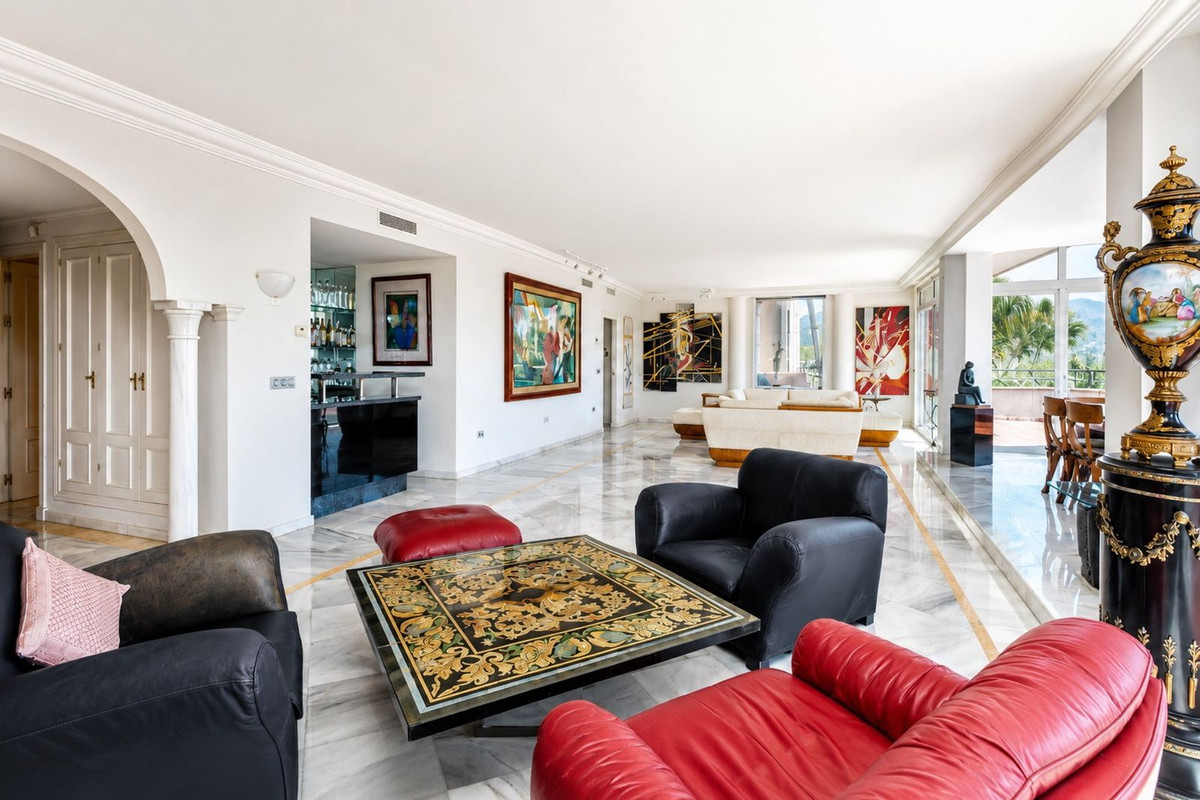 3 Bed Apartment for sale in Nueva Andalucía Costa Del Sol, Málaga, Spain