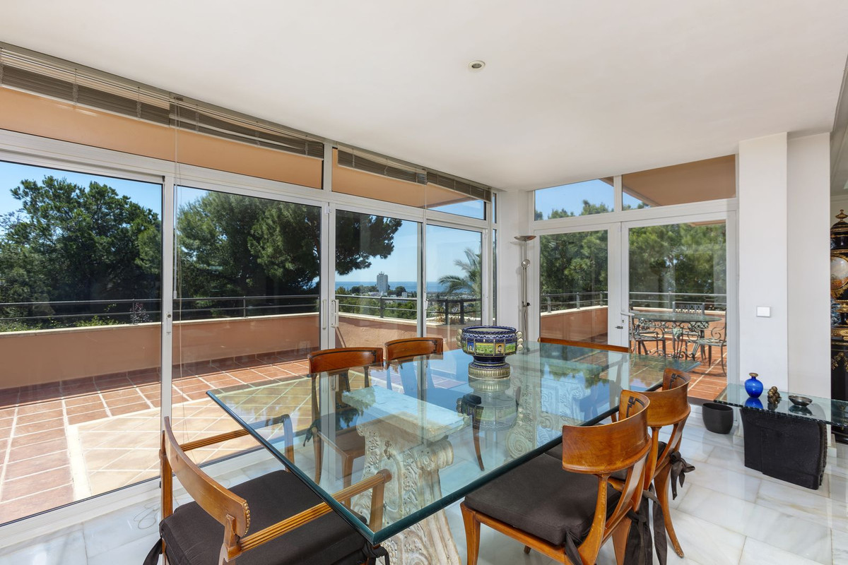 3 Bed Apartment for sale in Nueva Andalucía Costa Del Sol, Málaga, Spain