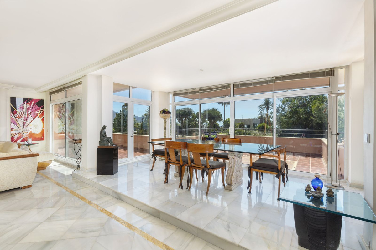 3 Bed Apartment for sale in Nueva Andalucía Costa Del Sol, Málaga, Spain
