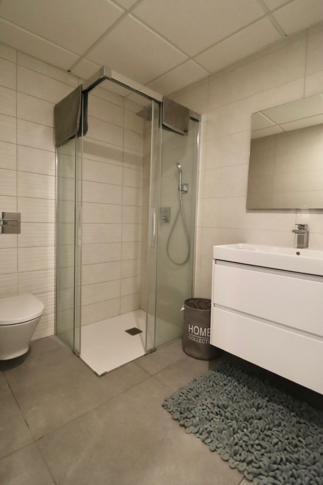 Se vende Apartamento Planta Baja de 3 dormitorios en Costa Del Sol, Málaga, España