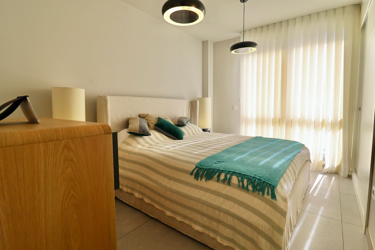 Se vende Apartamento Planta Baja de 3 dormitorios en Costa Del Sol, Málaga, España