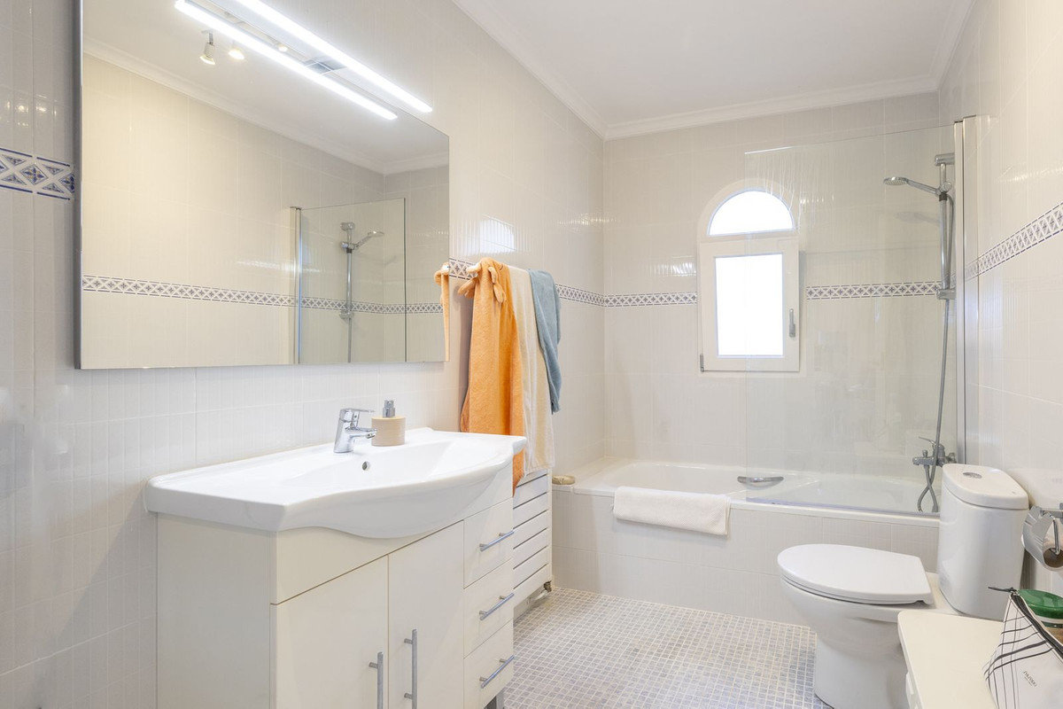 6 Bed Townhouse for sale in Javea Costa Blanca, Alicante, Spain