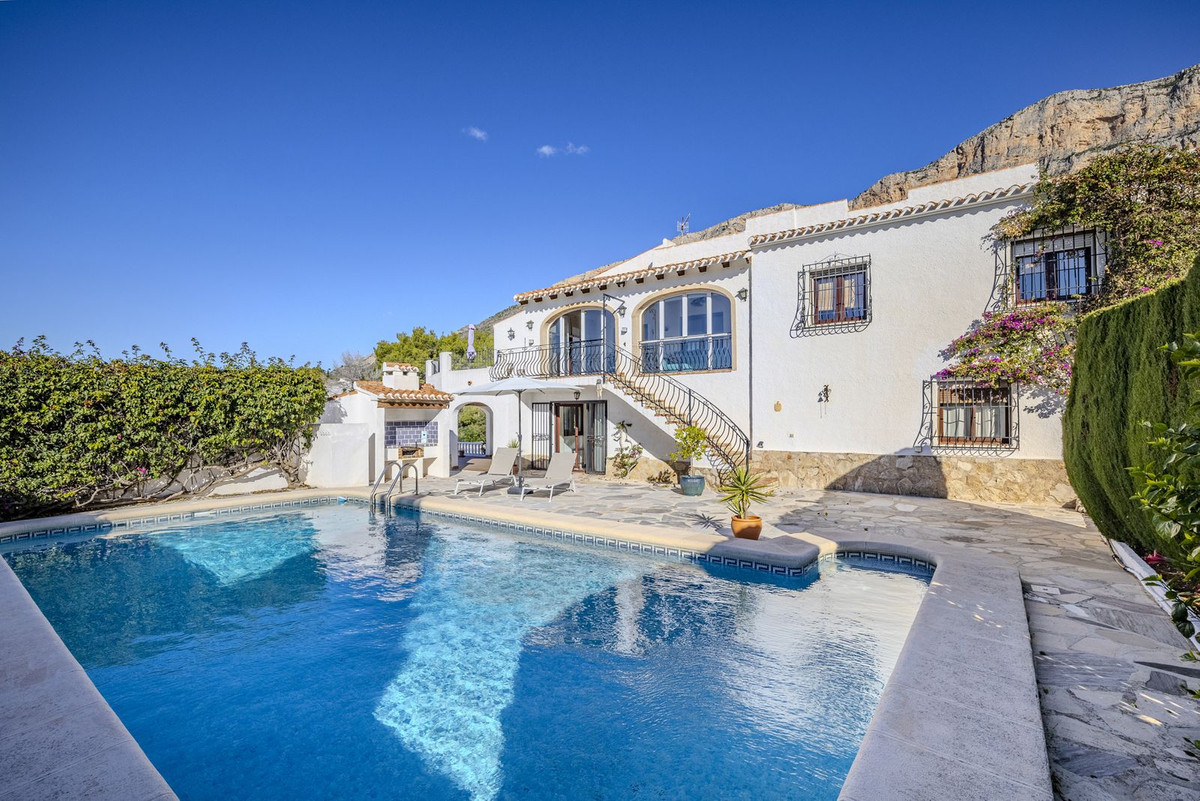 6 Bed Townhouse for sale in Javea Costa Blanca, Alicante, Spain