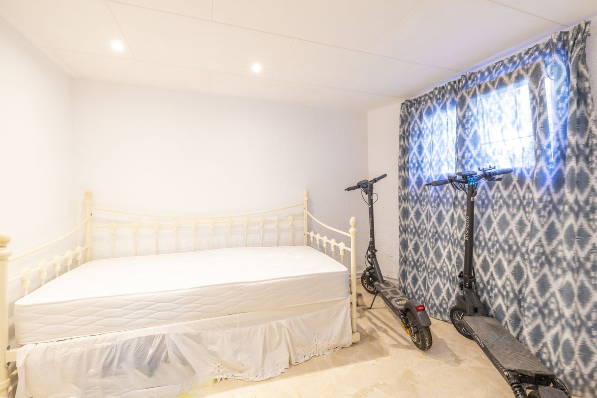 6 Bed Townhouse for sale in Javea Costa Blanca, Alicante, Spain