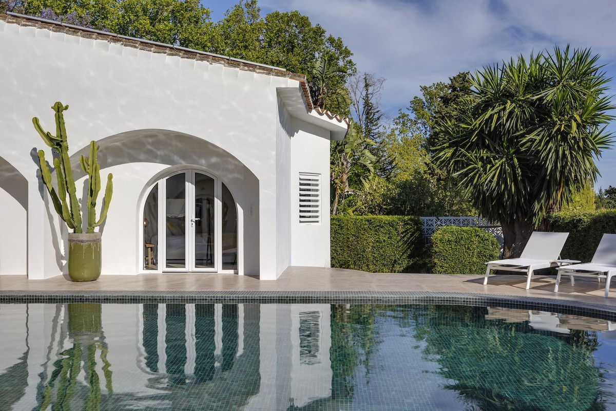 Se vende Villa - Chalet de 5 dormitorios en Costa Del Sol, Málaga, España
