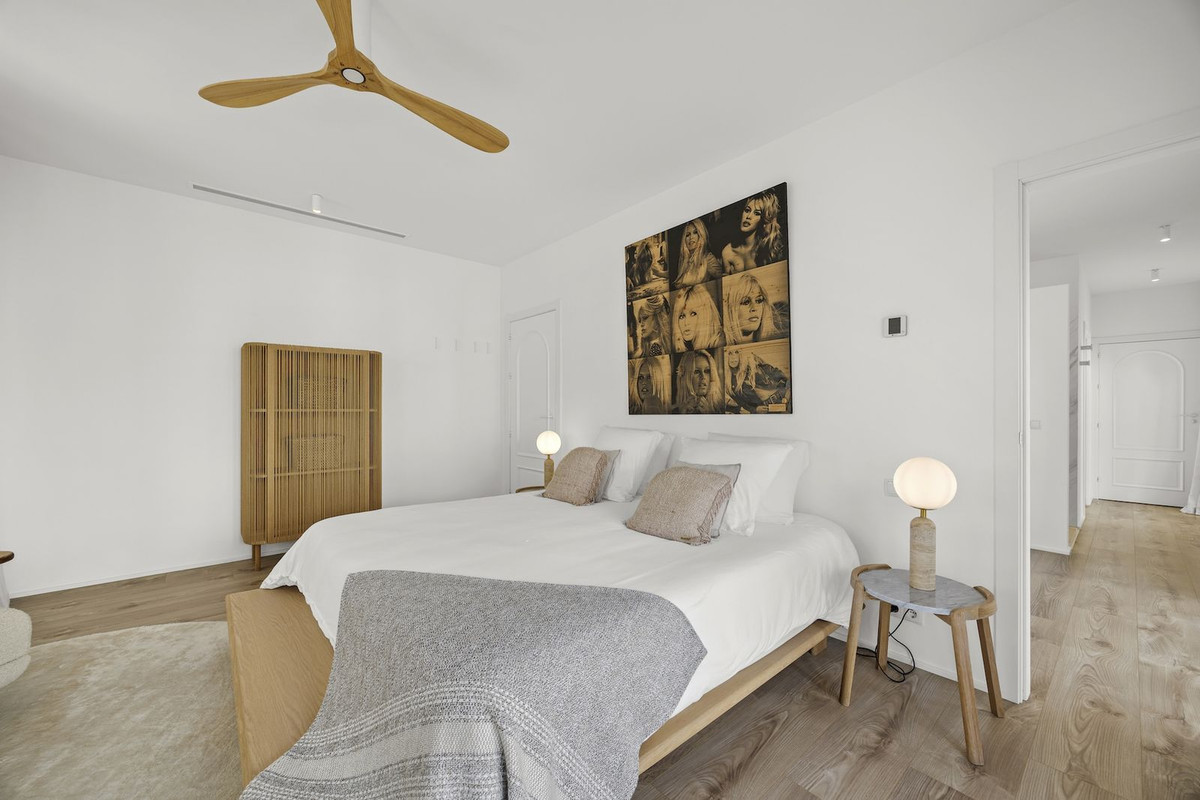 Se vende Villa - Chalet de 5 dormitorios en Costa Del Sol, Málaga, España