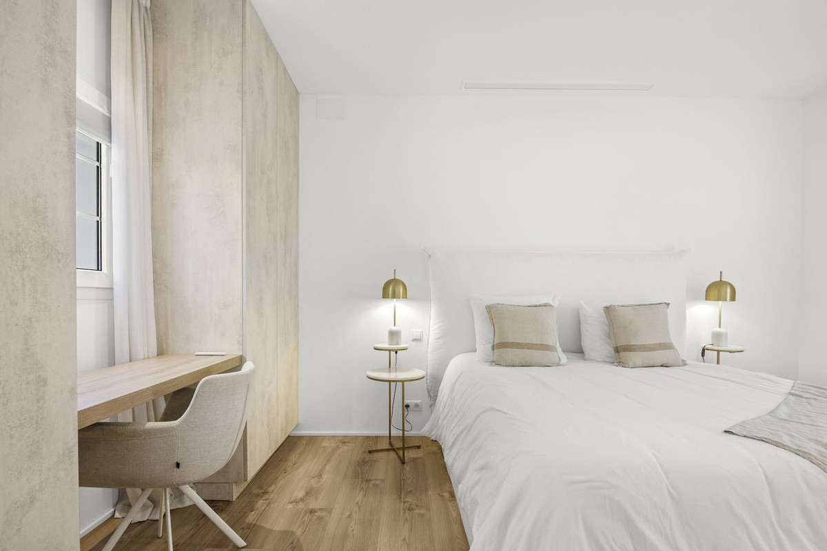Se vende Villa - Chalet de 5 dormitorios en Costa Del Sol, Málaga, España