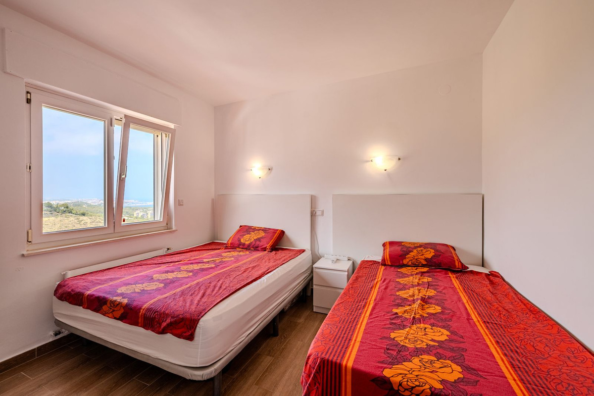 Se vende Villa - Chalet de 3 dormitorios en Costa Blanca, Alicante, España