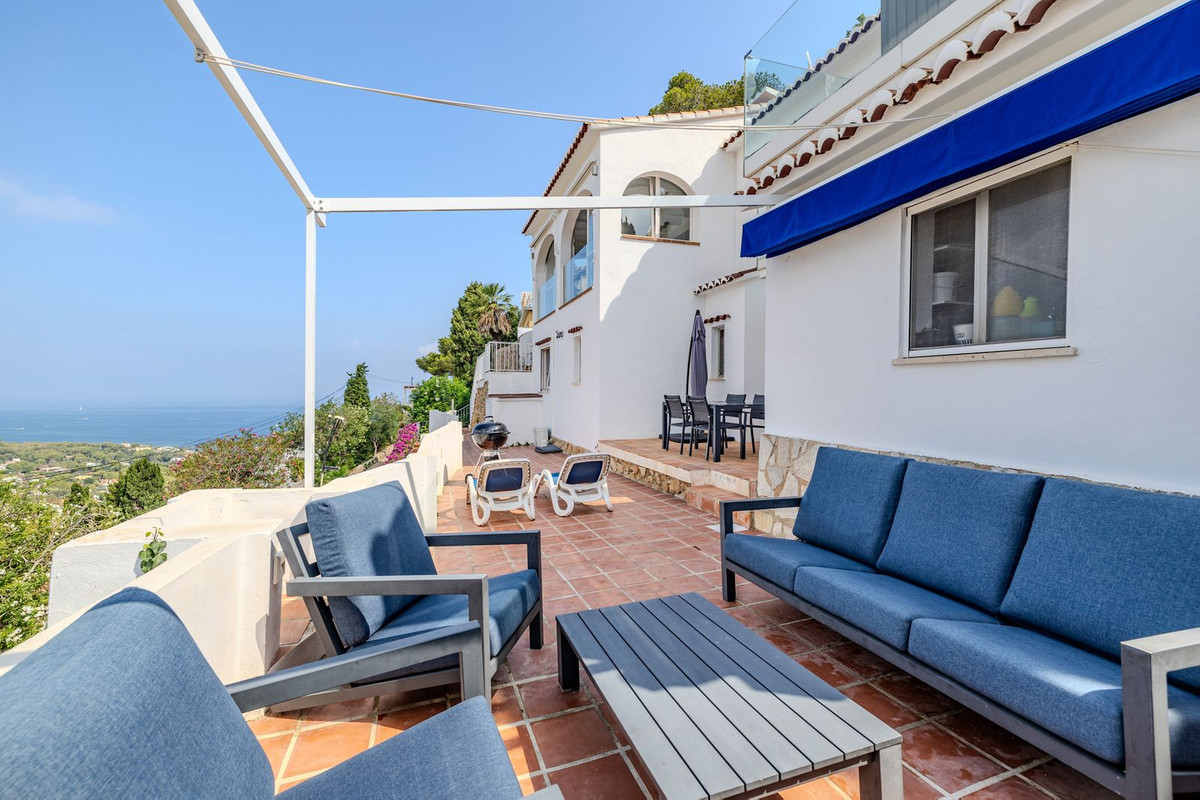 Se vende Villa - Chalet de 3 dormitorios en Costa Blanca, Alicante, España