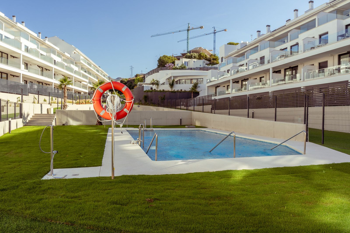 2 Bed Apartment for sale in Torreblanca Costa Del Sol, Málaga, Spain