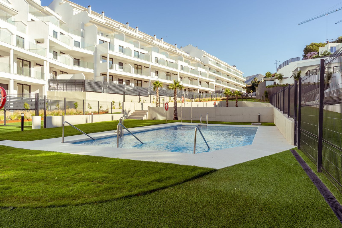 2 Bed Apartment for sale in Torreblanca Costa Del Sol, Málaga, Spain