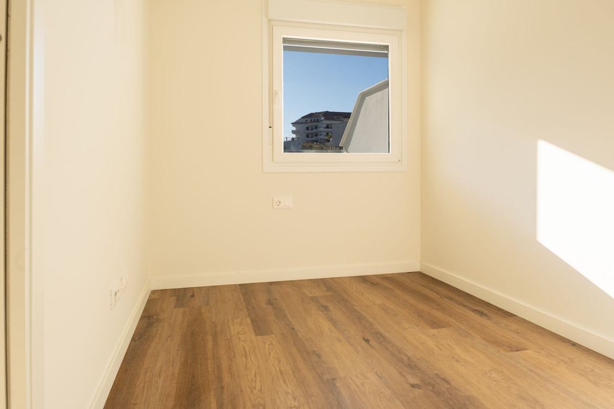 2 Bed Apartment for sale in Torreblanca Costa Del Sol, Málaga, Spain