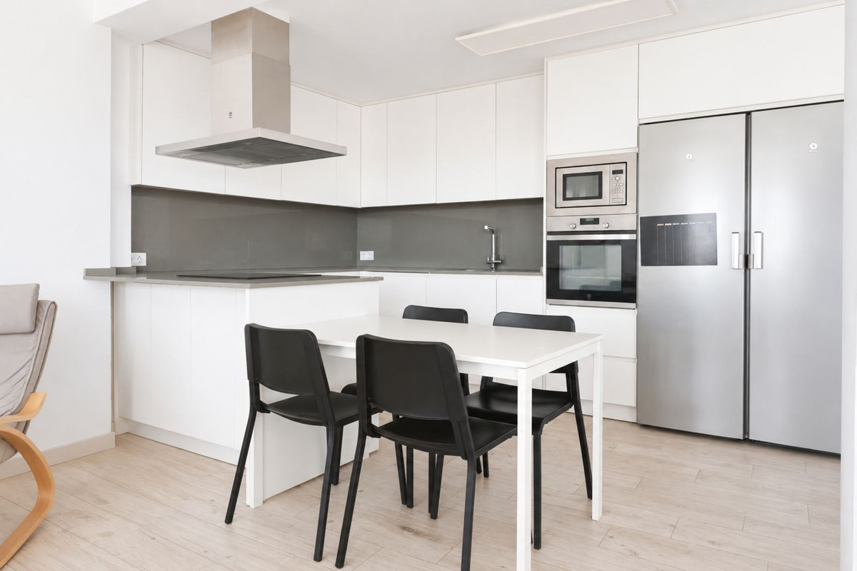 Se vende Ático de 4 dormitorios en Costa Del Sol, Cadiz, España