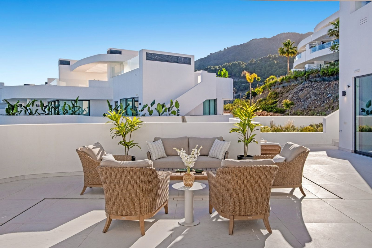 3 Bed Apartment for sale in Ojén Costa Del Sol, Málaga, Spain