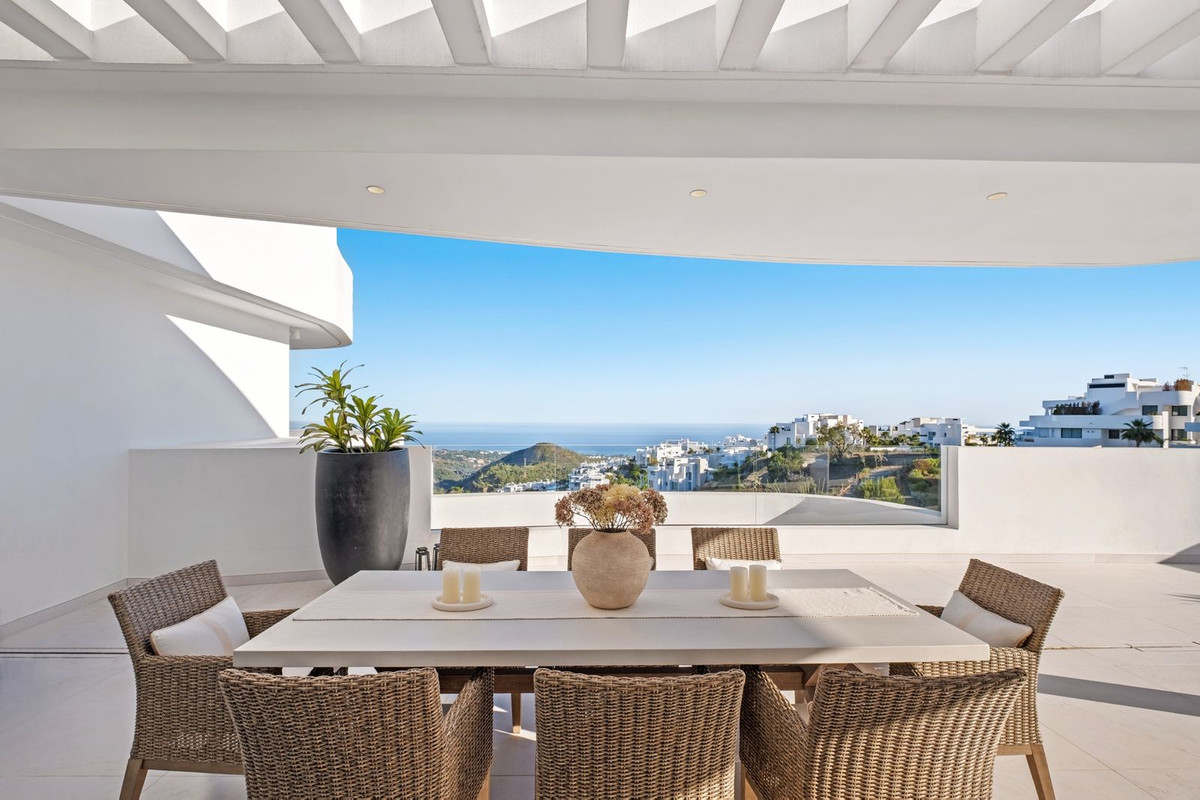 3 Bed Apartment for sale in Ojén Costa Del Sol, Málaga, Spain
