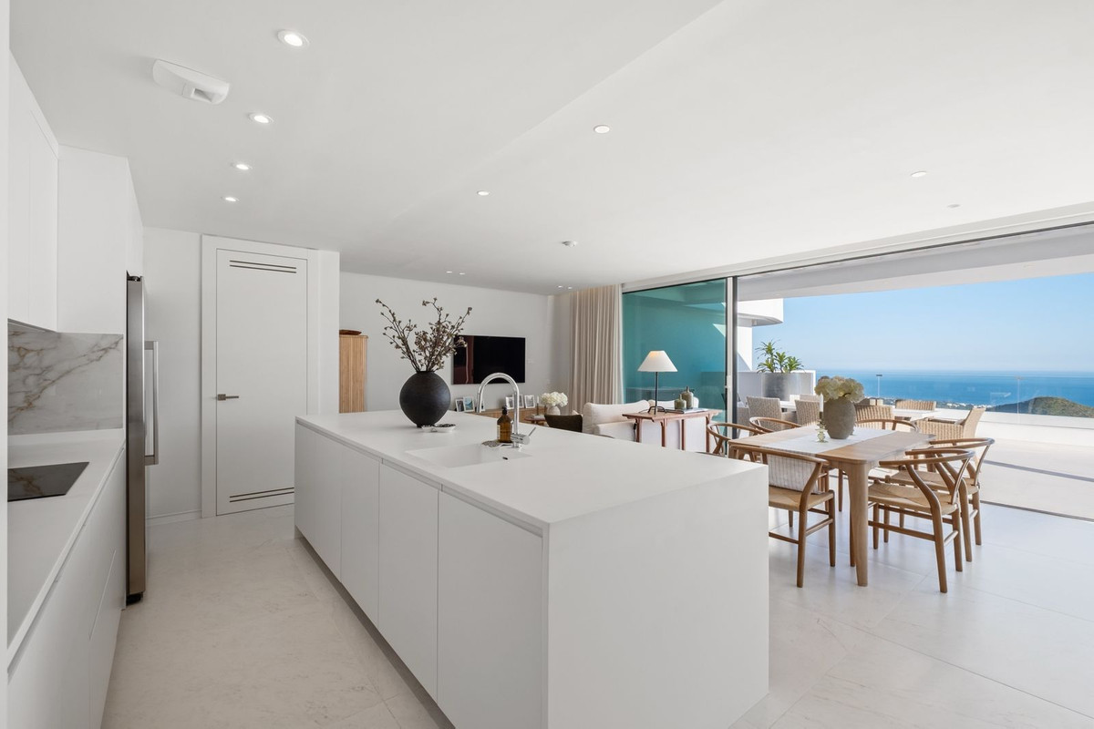 3 Bed Apartment for sale in Ojén Costa Del Sol, Málaga, Spain