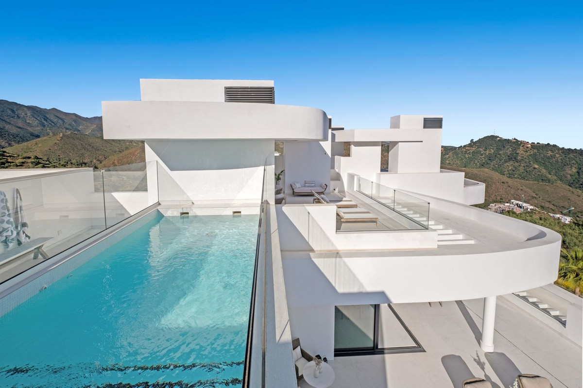 3 Bed Apartment for sale in Ojén Costa Del Sol, Málaga, Spain