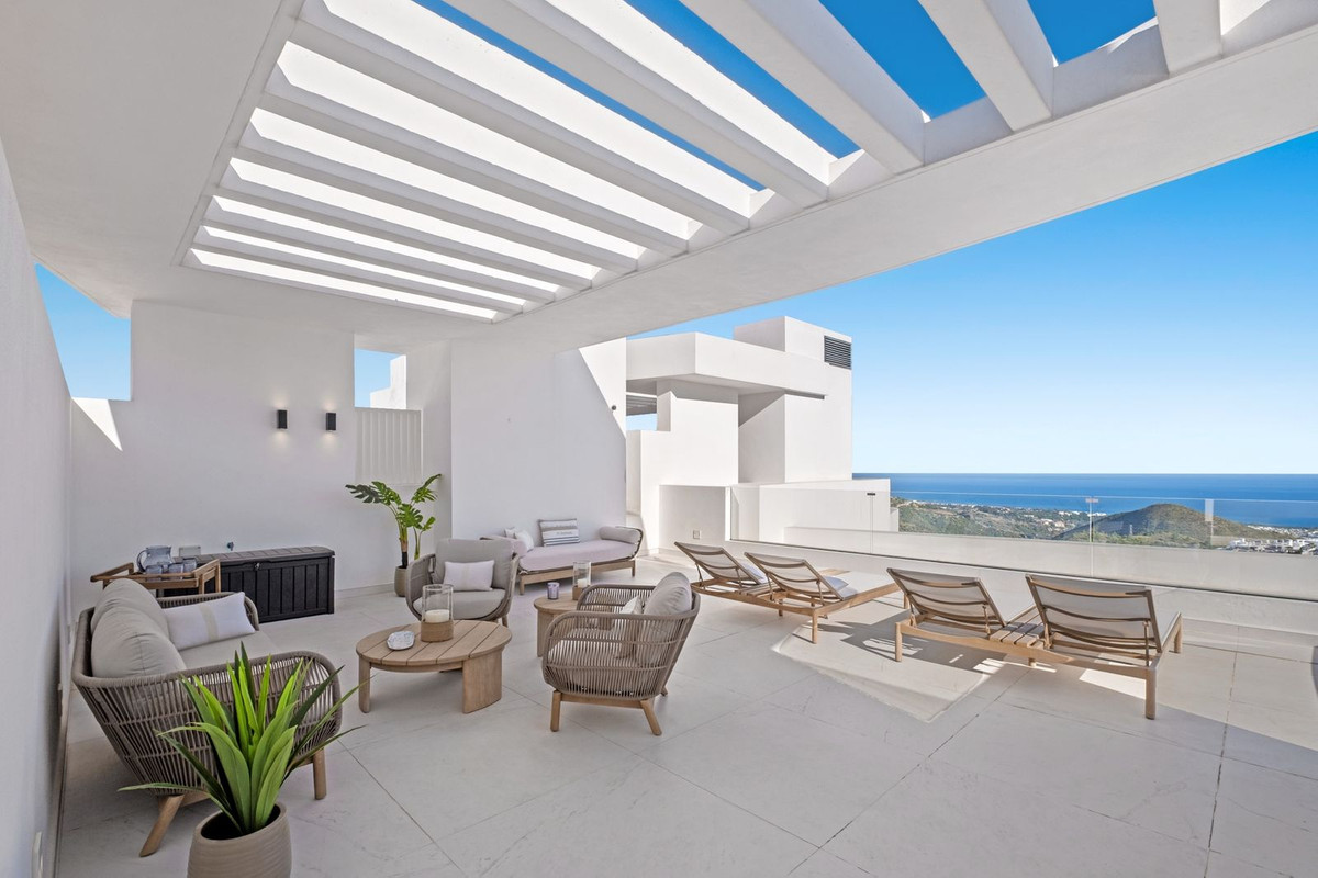 3 Bed Apartment for sale in Ojén Costa Del Sol, Málaga, Spain