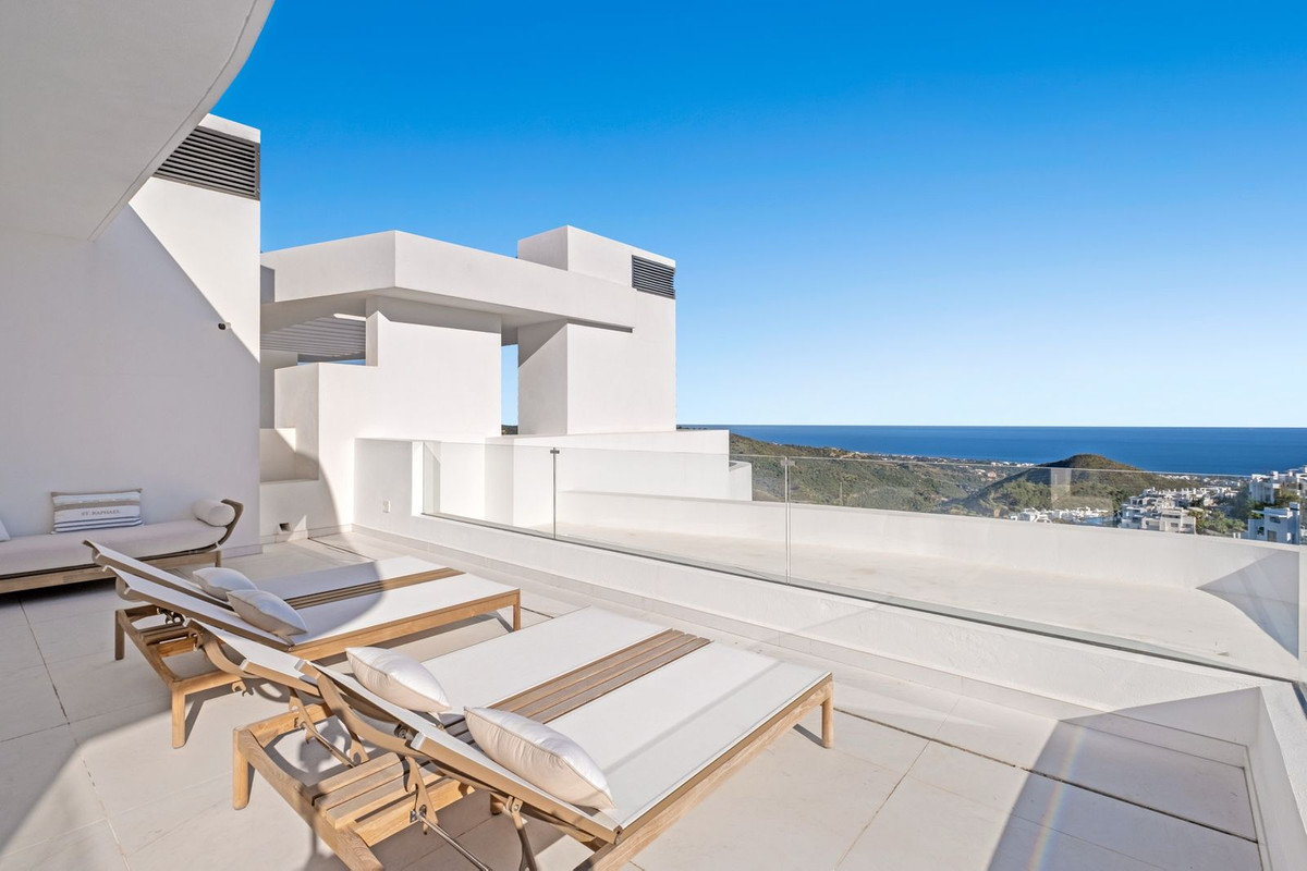 3 Bed Apartment for sale in Ojén Costa Del Sol, Málaga, Spain