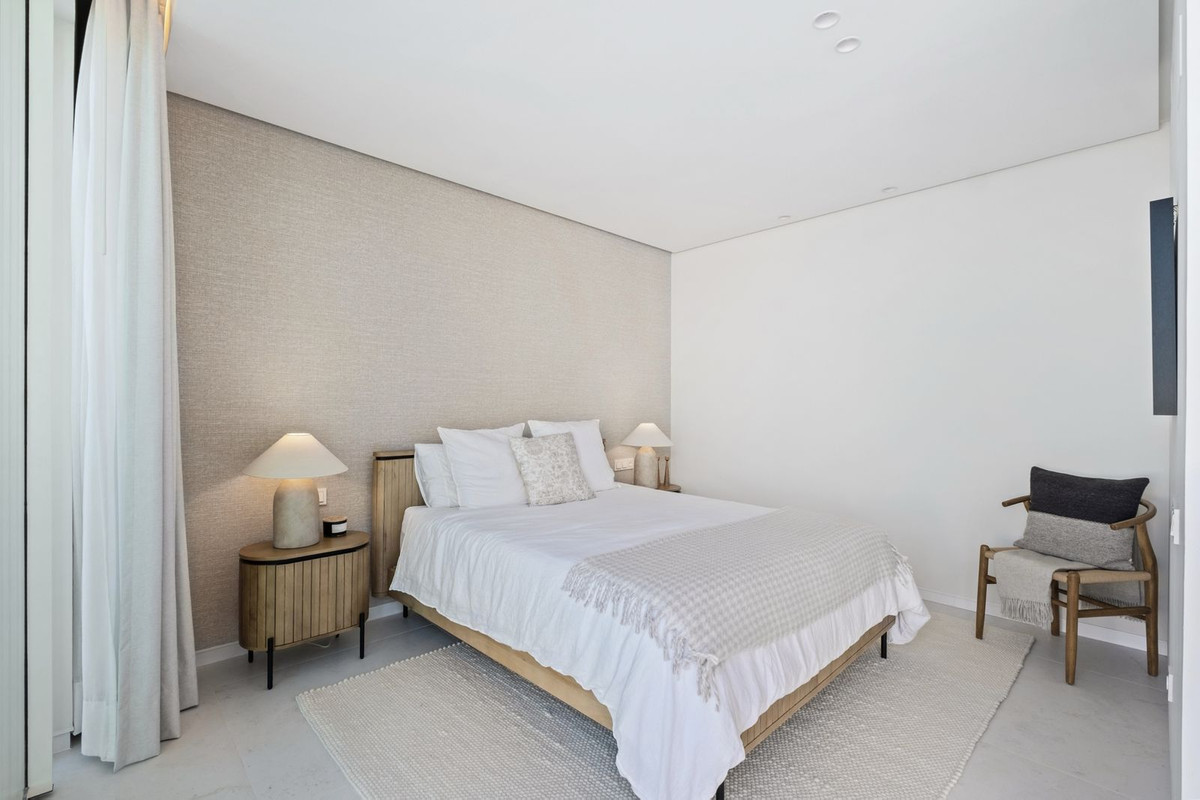 3 Bed Apartment for sale in Ojén Costa Del Sol, Málaga, Spain