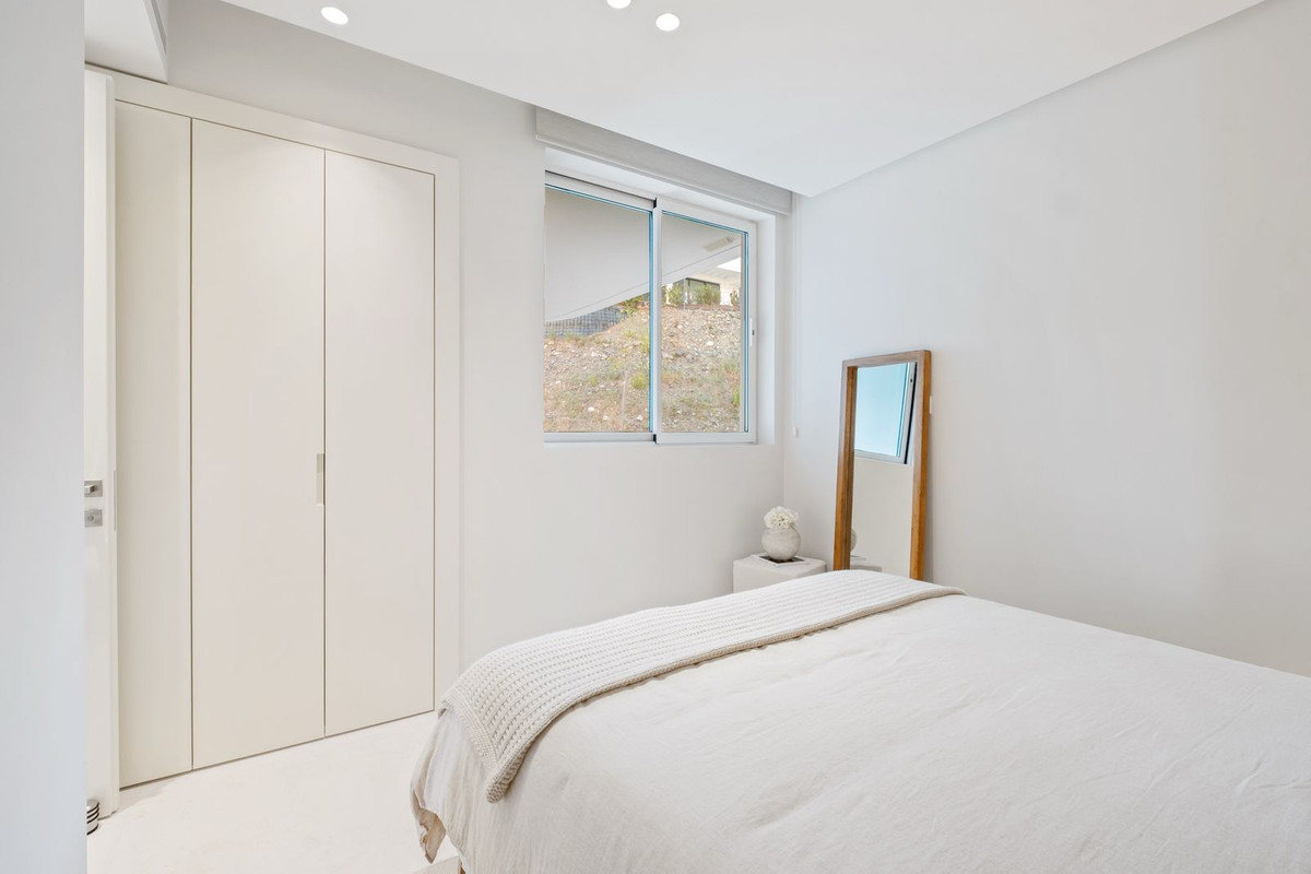 3 Bed Apartment for sale in Ojén Costa Del Sol, Málaga, Spain