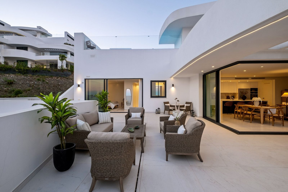 3 Bed Apartment for sale in Ojén Costa Del Sol, Málaga, Spain