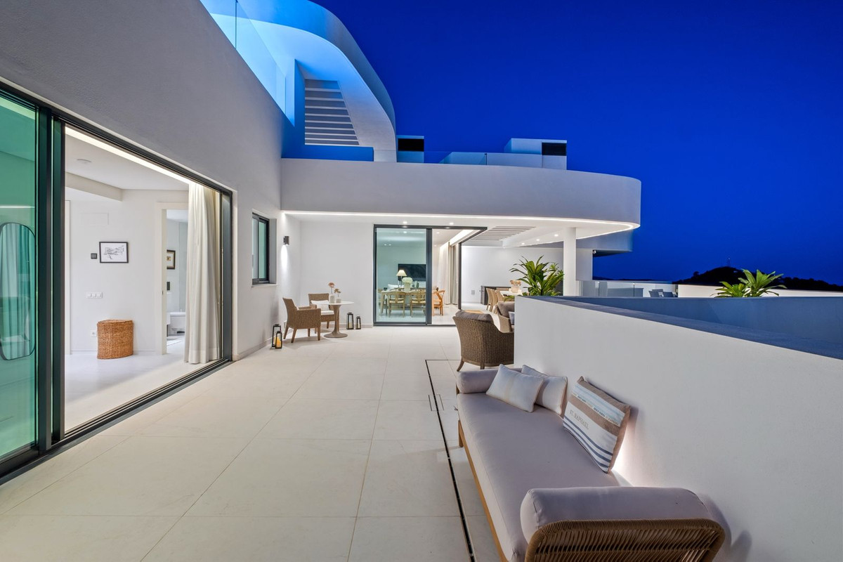 3 Bed Apartment for sale in Ojén Costa Del Sol, Málaga, Spain