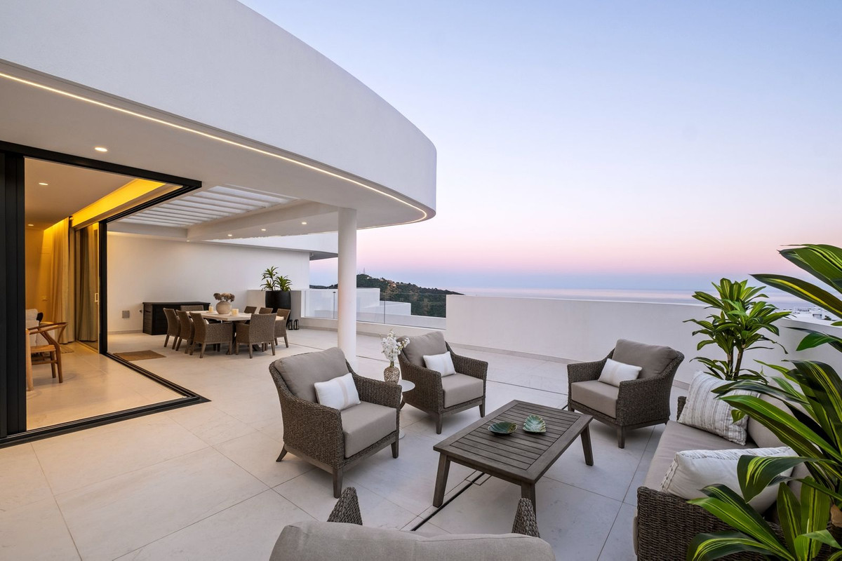 3 Bed Apartment for sale in Ojén Costa Del Sol, Málaga, Spain