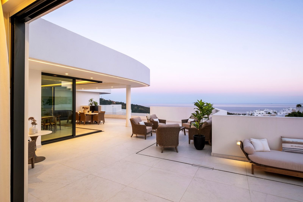 3 Bed Apartment for sale in Ojén Costa Del Sol, Málaga, Spain