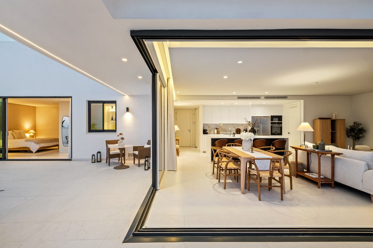 3 Bed Apartment for sale in Ojén Costa Del Sol, Málaga, Spain
