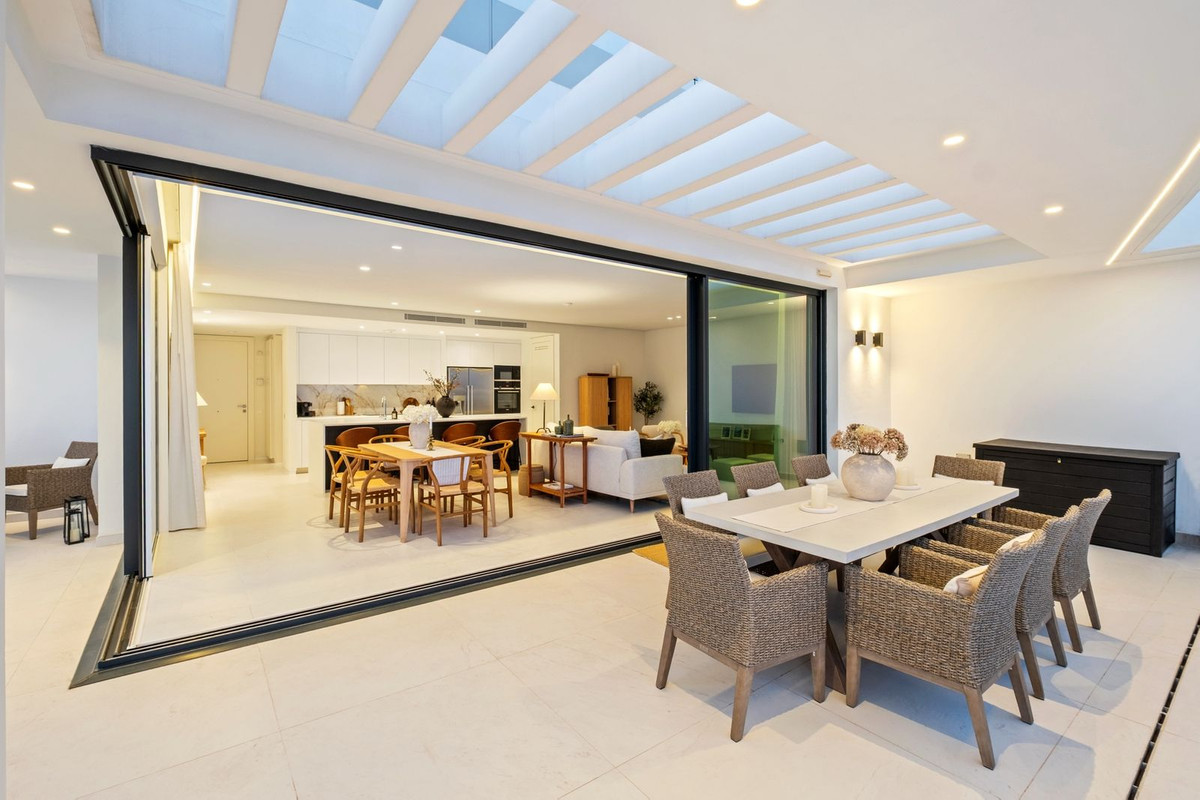 3 Bed Apartment for sale in Ojén Costa Del Sol, Málaga, Spain