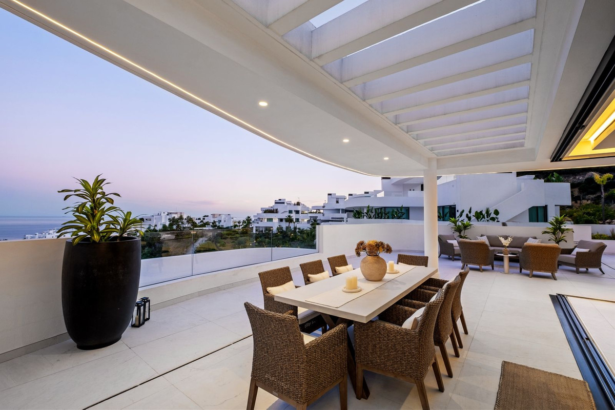 3 Bed Apartment for sale in Ojén Costa Del Sol, Málaga, Spain