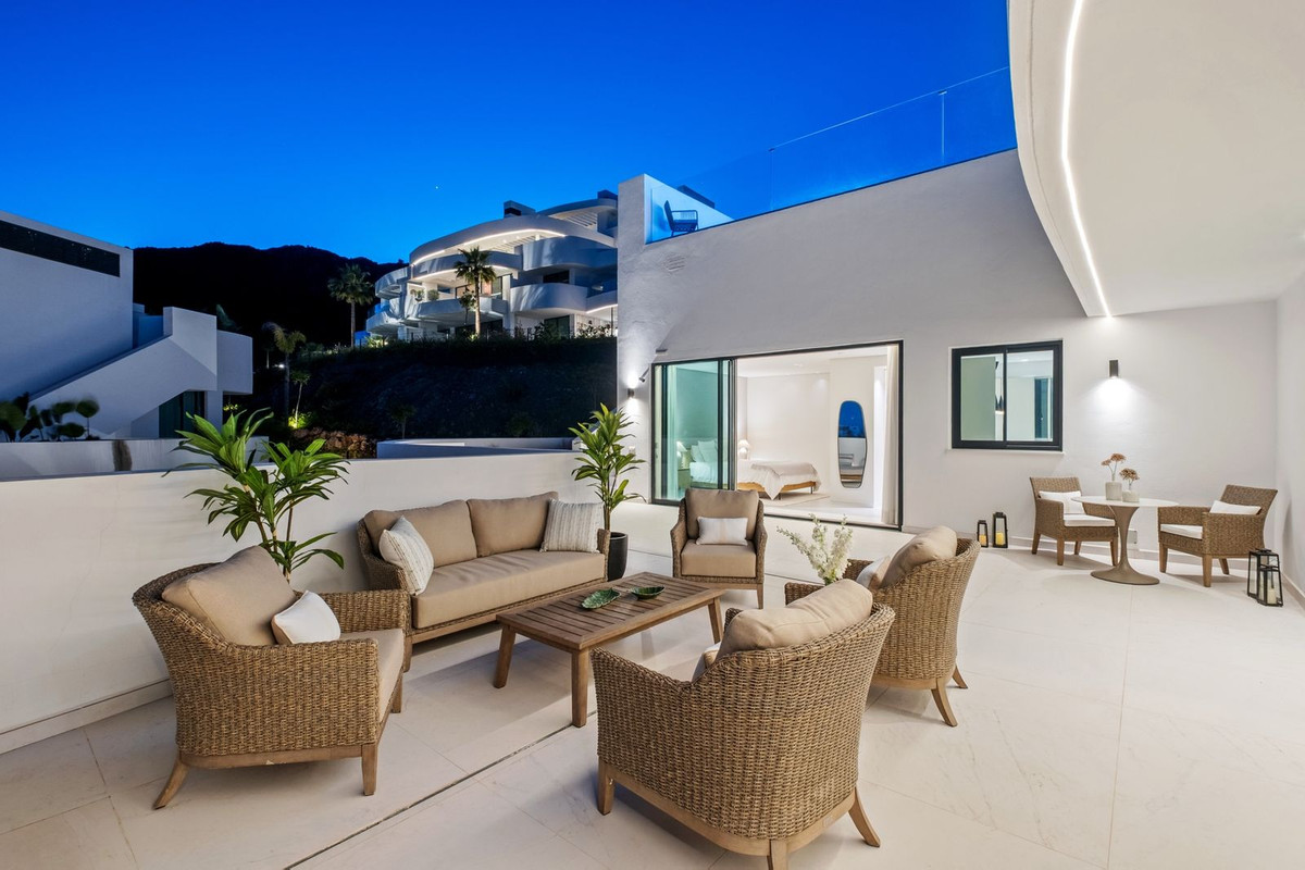 3 Bed Apartment for sale in Ojén Costa Del Sol, Málaga, Spain