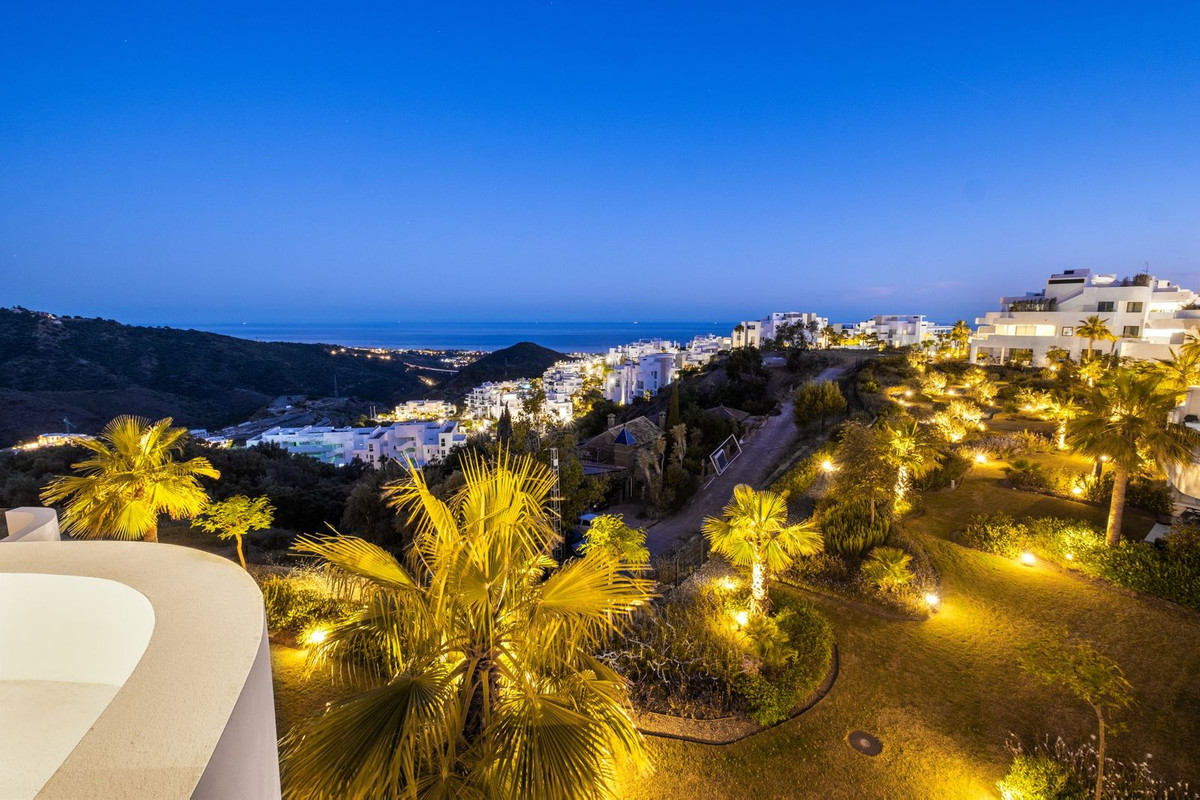 3 Bed Apartment for sale in Ojén Costa Del Sol, Málaga, Spain