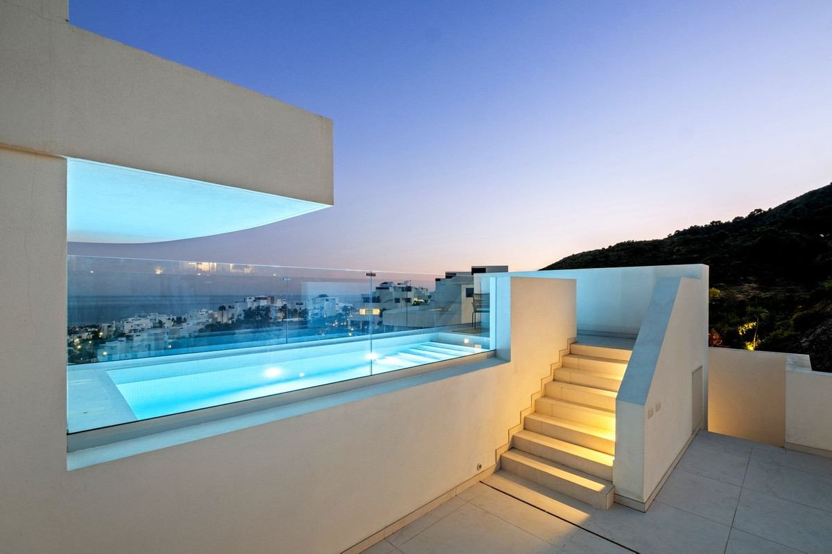 3 Bed Apartment for sale in Ojén Costa Del Sol, Málaga, Spain