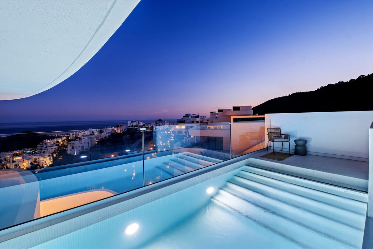 3 Bed Apartment for sale in Ojén Costa Del Sol, Málaga, Spain