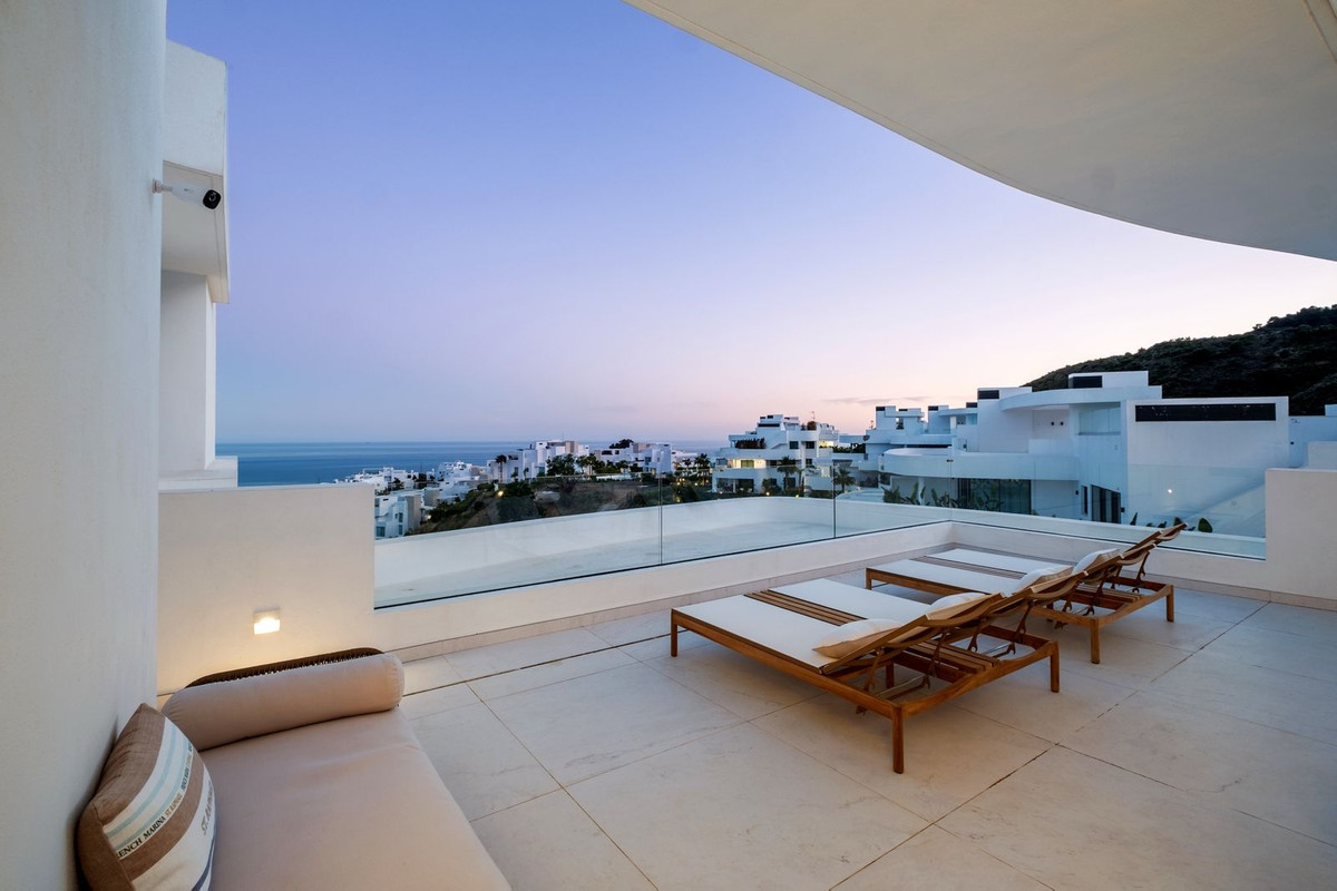 3 Bed Apartment for sale in Ojén Costa Del Sol, Málaga, Spain